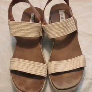 Steve Madden Women's Tan and Cream Sandals